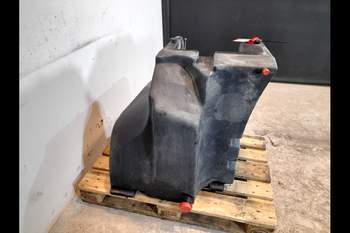 salg af New Holland TG285  Fuel tank