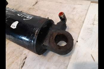 salg af Liftcylinder New Holland TG285