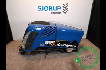 New Holland TG285  Engine Hood