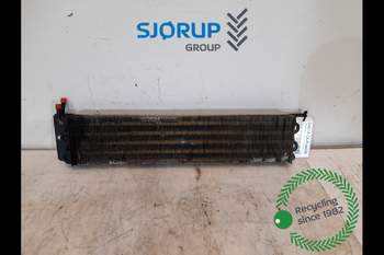 salg af New Holland TG285  Oil Cooler