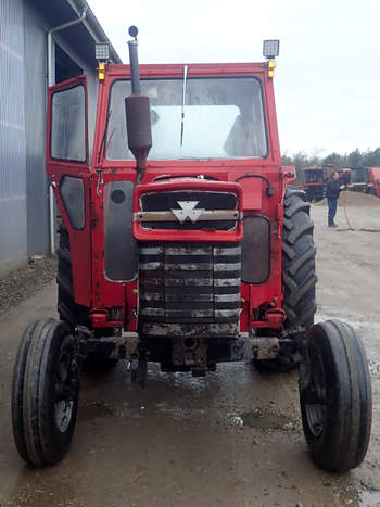 salg af Massey Ferguson 185 traktor