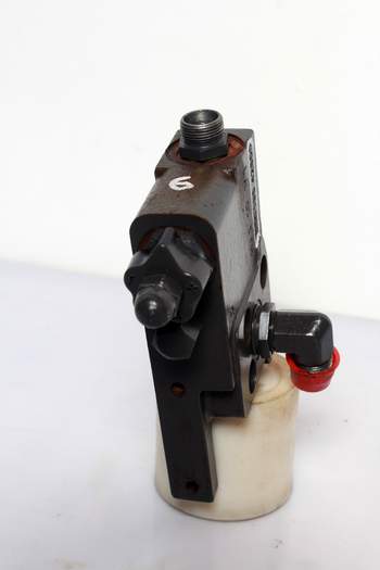 salg af Claas Arion 420  Remote control valve