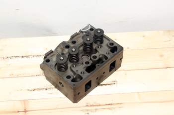 salg af Fendt 930  Cylinder Head