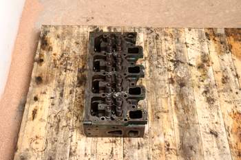 salg af Volvo ECR 145 DL  Cylinder head