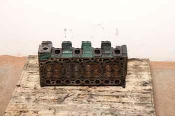 salg af Volvo ECR 145 DL  Cylinder head