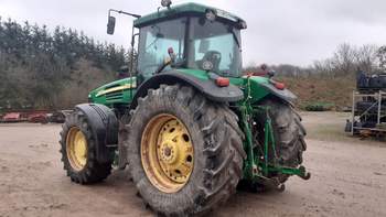 salg af John Deere 7920 traktor