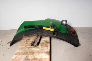 salg af John Deere 7920 LEFT Rear Fender