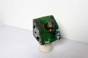 salg af John Deere 7920  Remote control valve