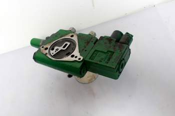 salg af John Deere 7920  Remote control valve