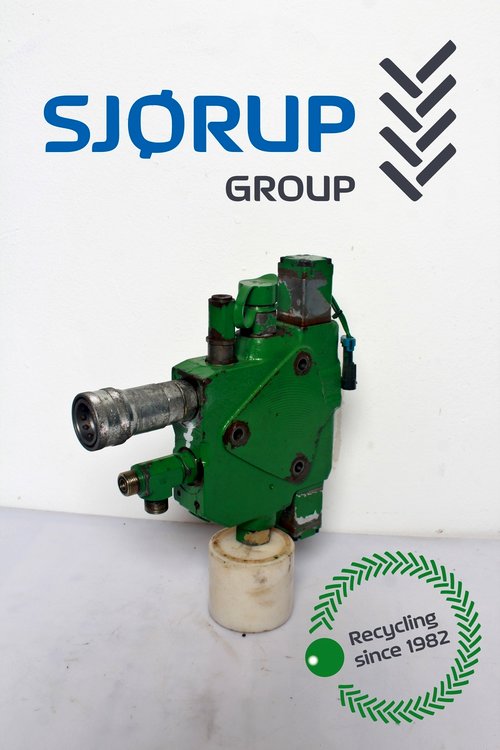 salg af John Deere 7920  Hydraulic lift valve