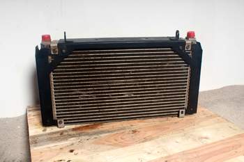 salg af John Deere 7920  Oil Cooler