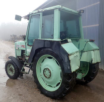 salg af Massey Ferguson 675 traktor