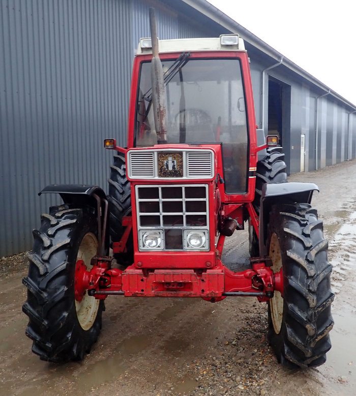 Case IH 1055 XL traktor Traktorer Traktor og maskiner Salg af Case
