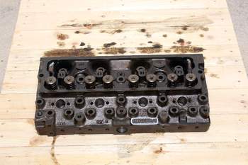 salg af JCB 2 CX  Cylinder head