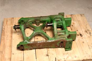 salg af John Deere 6420  Front axle support