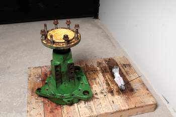 salg af John Deere 6420 RIGHT Rear Axle