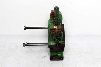 salg af John Deere 6420  Priority valve