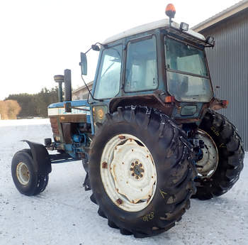 salg af Ford 8210 tractor