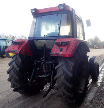 salg af Case 745 XL traktor