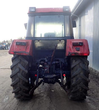 salg af Case 745 XL traktor