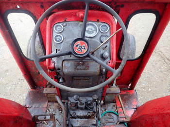 salg af Massey Ferguson 185 traktor