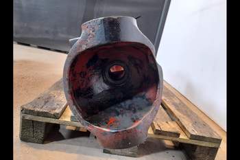 salg af New Holland 8970A  Front axle house