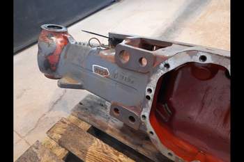 salg af New Holland 8970A  Front axle house