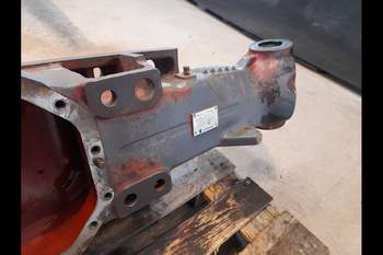 salg af New Holland 8970A  Front axle house