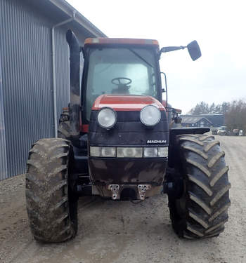 salg af Case MX200 traktor