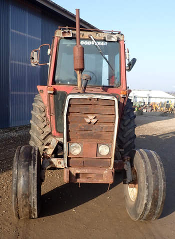 salg af Massey Ferguson 575 traktor