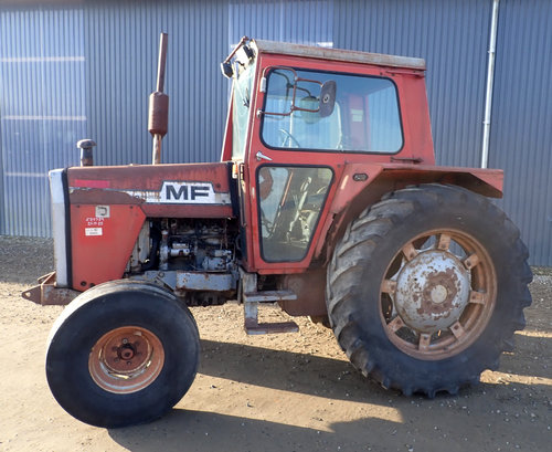 salg af Massey Ferguson 575 traktor