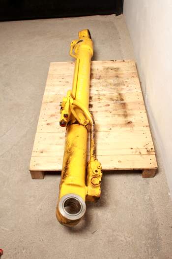 salg af Hydraulisk Cylinder New Holland E215 B 