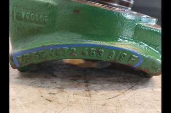salg af Vorderachs Achsschenkel John Deere 3640 LINKS