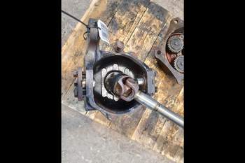 salg af Case CS130 RIGHT Front axle final drive