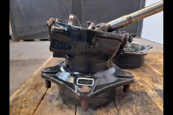 salg af Case CS130 RIGHT Front axle final drive