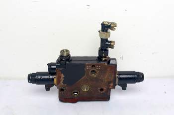 salg af Case CS130  Hydraulic lift valve