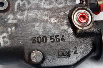 salg af Case MX100C  Hydraulic trailer brake valve