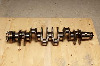 salg af Fendt 824 Vario  Crankshaft