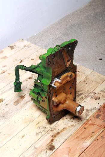 salg af John Deere 8330  Suspension control valve