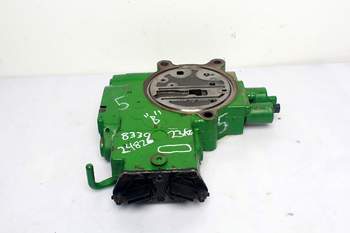 salg af John Deere 8330  Remote control valve