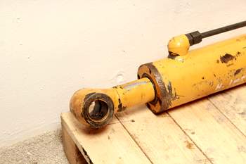 salg af Hydraulisk Cylinder New Holland 95 