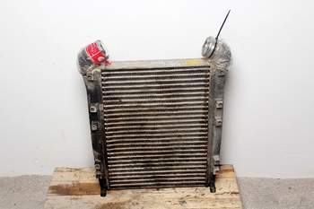 salg af Intercooler Massey Ferguson 7495 