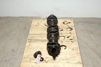 salg af Massey Ferguson 7495  Crankshaft