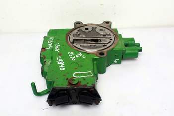 salg af John Deere 8530  Remote control valve