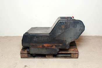 salg af Massey Ferguson 8250  Fuel tank