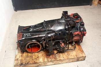 salg af Massey Ferguson 8250  Transmission