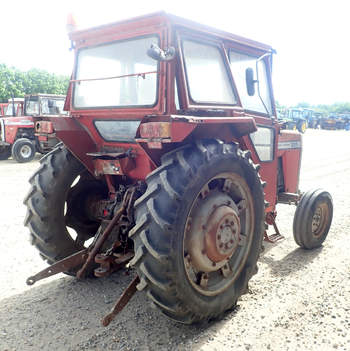 salg af Massey Ferguson 265 traktor