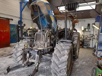 salg af New Holland T6010 traktor