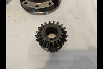 salg af Differentiale New Holland T6010