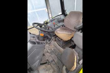 salg af Claas Axos 340 tractor